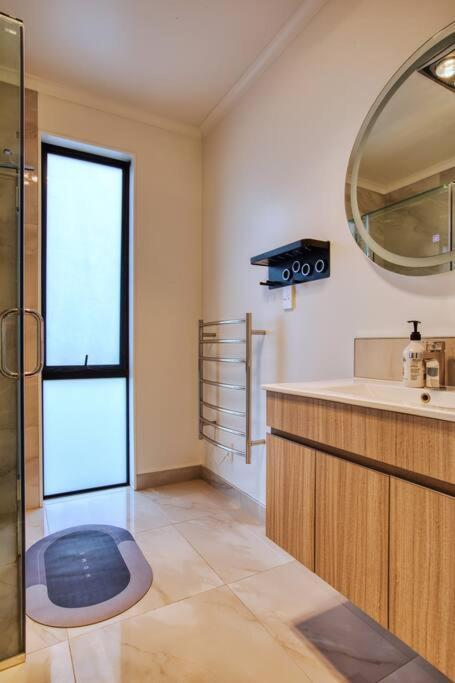 Cozy Retreat On Serene Street Χάμιλτον Εξωτερικό φωτογραφία