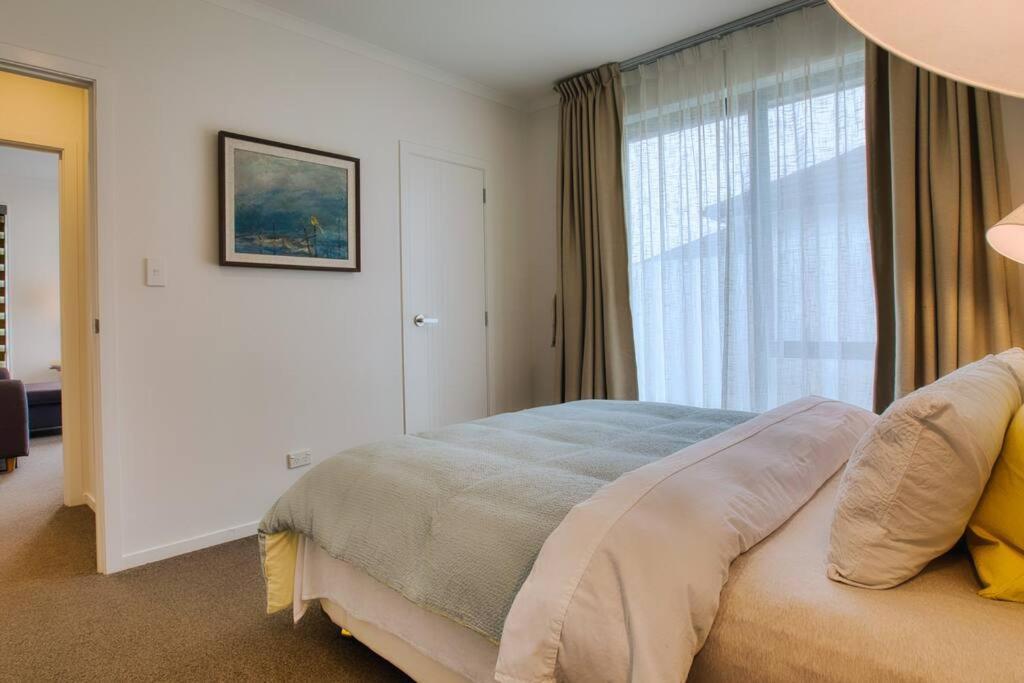 Cozy Retreat On Serene Street Χάμιλτον Εξωτερικό φωτογραφία