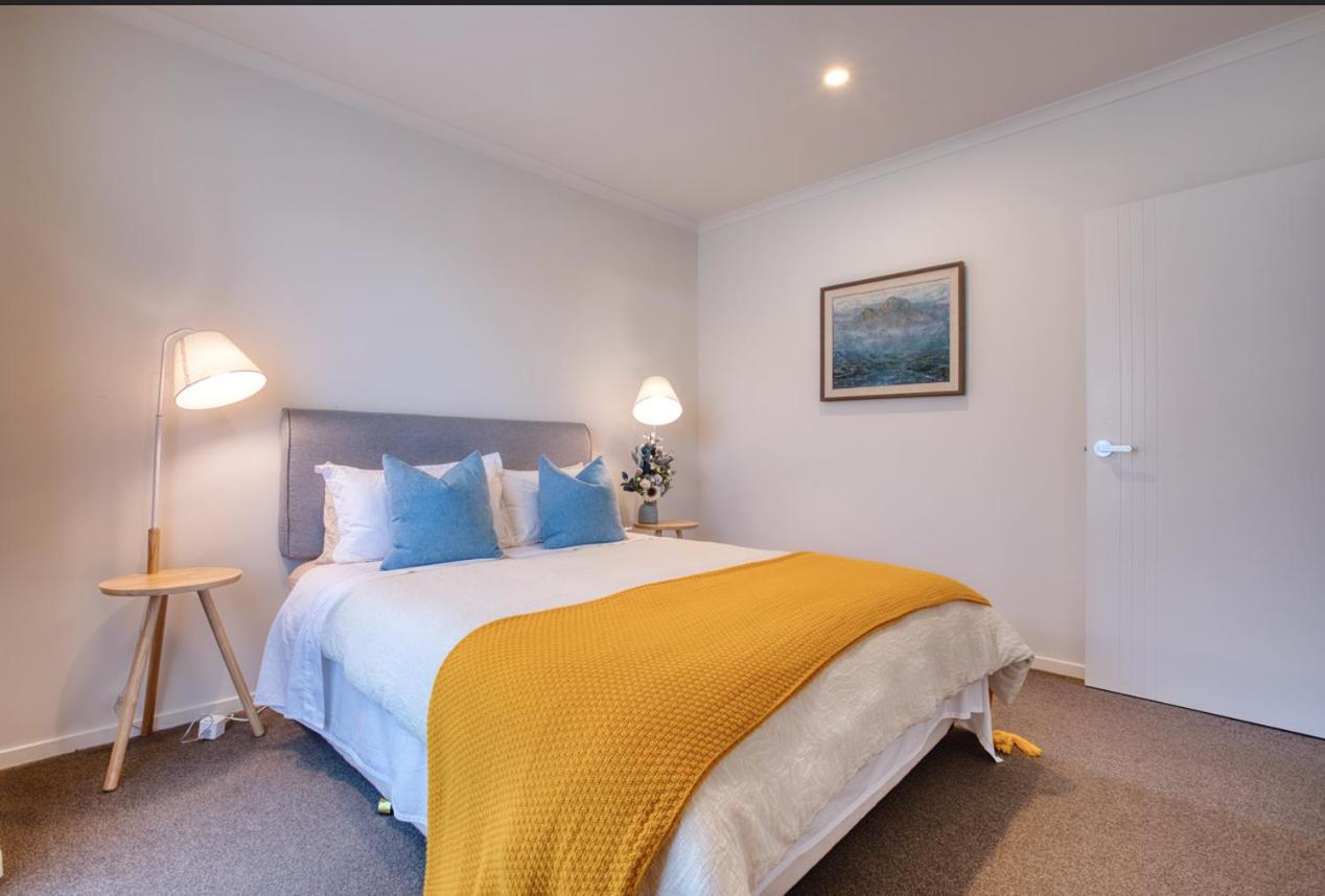 Cozy Retreat On Serene Street Χάμιλτον Εξωτερικό φωτογραφία